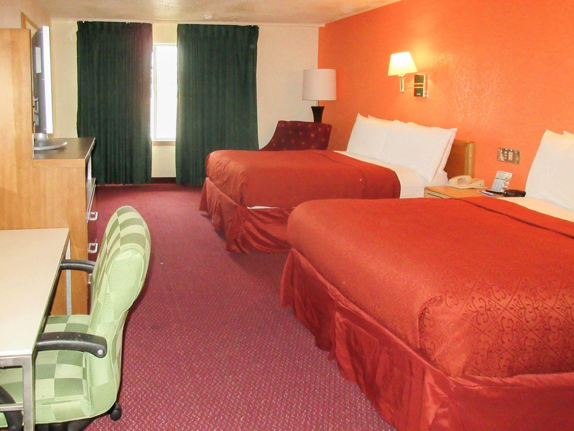 Rodeway Inn & Suites Denver Zewnętrze zdjęcie
